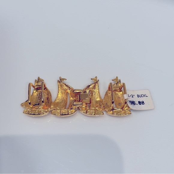 NWT- Gold Sailboat 1975  Belt 1/2” Buckle Scarf Vintage - Picture 5 of 8